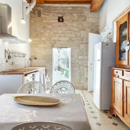 Spacieux Avec Deux Au Chateau Holiday home Valence (Gard)